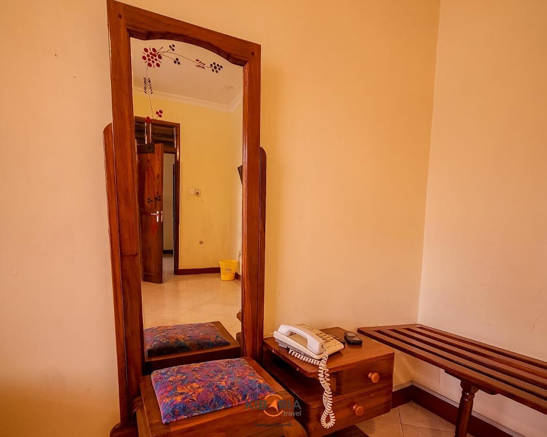 Kilimanjaro Crane Hotel Moshi Cameră foto