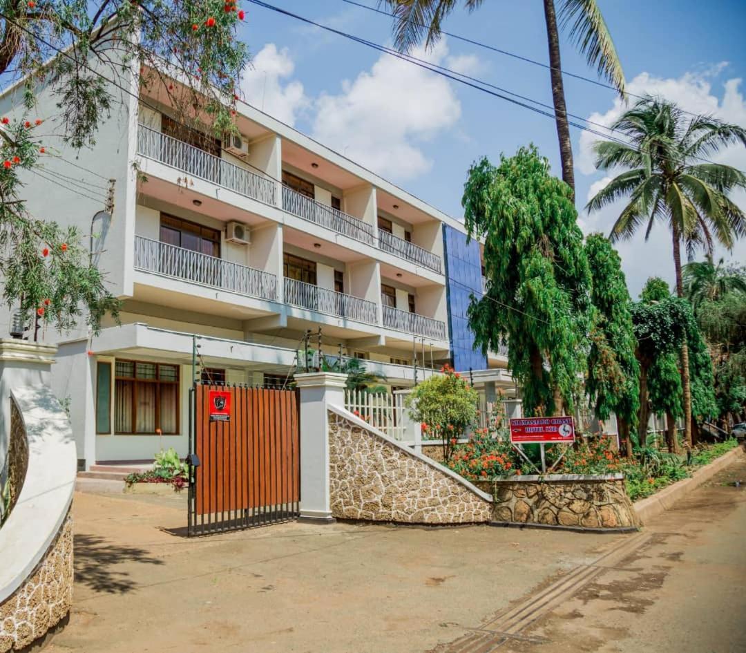 Kilimanjaro Crane Hotel Moshi Exterior foto