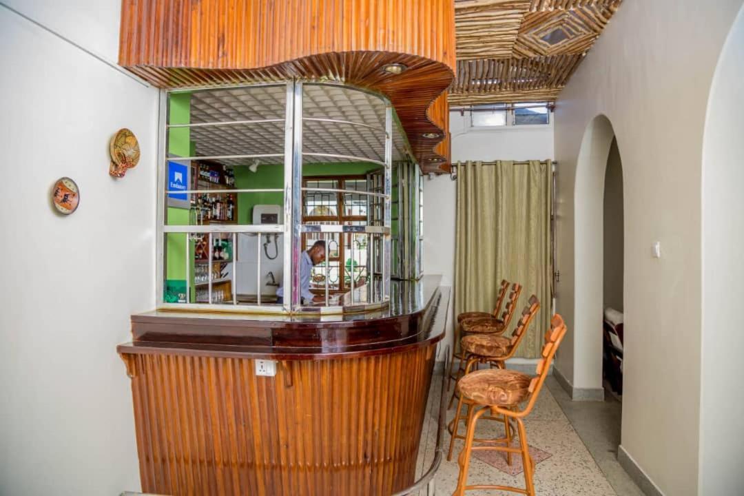 Kilimanjaro Crane Hotel Moshi Exterior foto